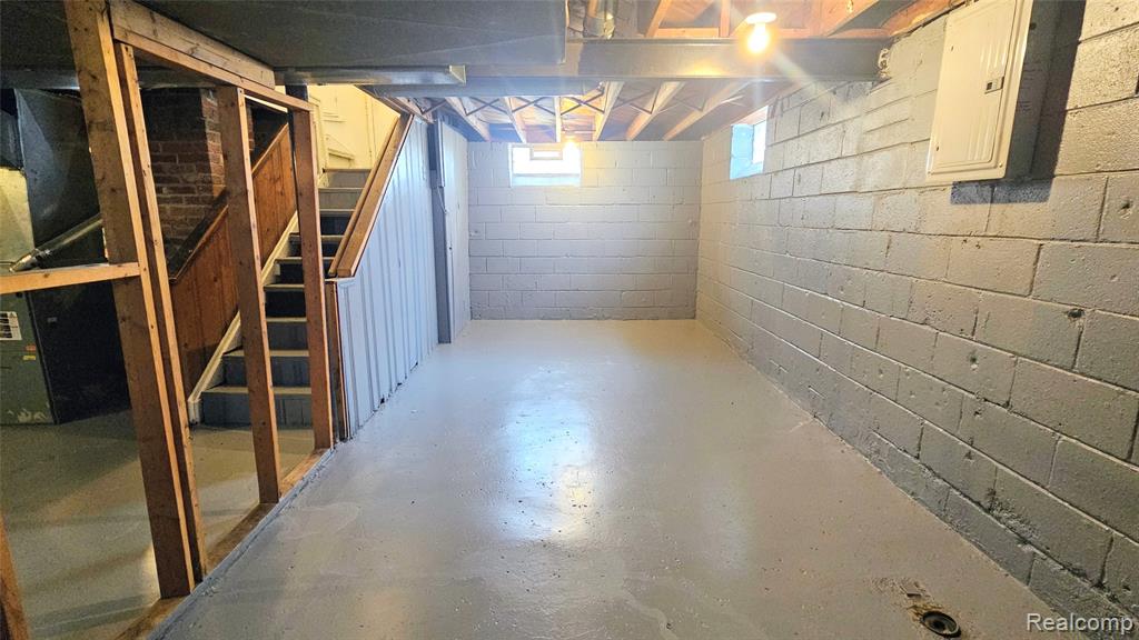 main property photo 66