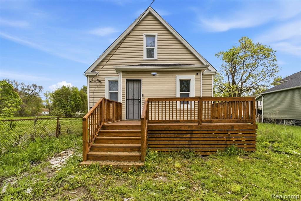 main property photo 3