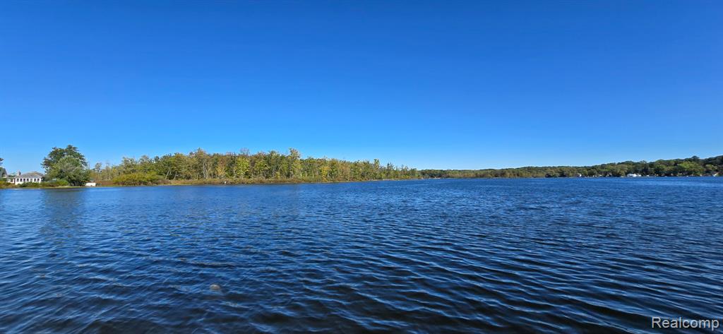 main property photo 73
