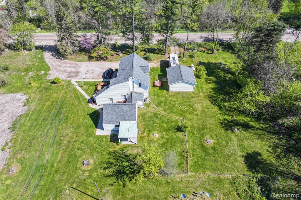 main property photo 41
