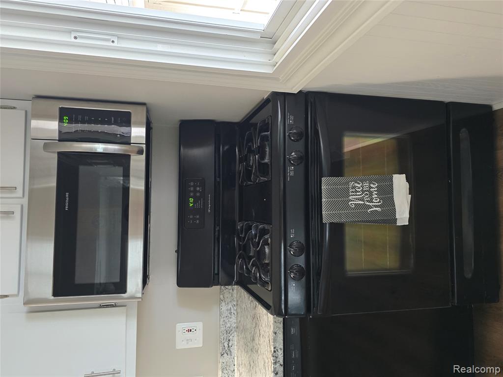 main property photo 71