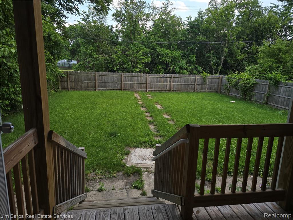 main property photo 20