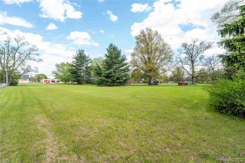 main property photo 26