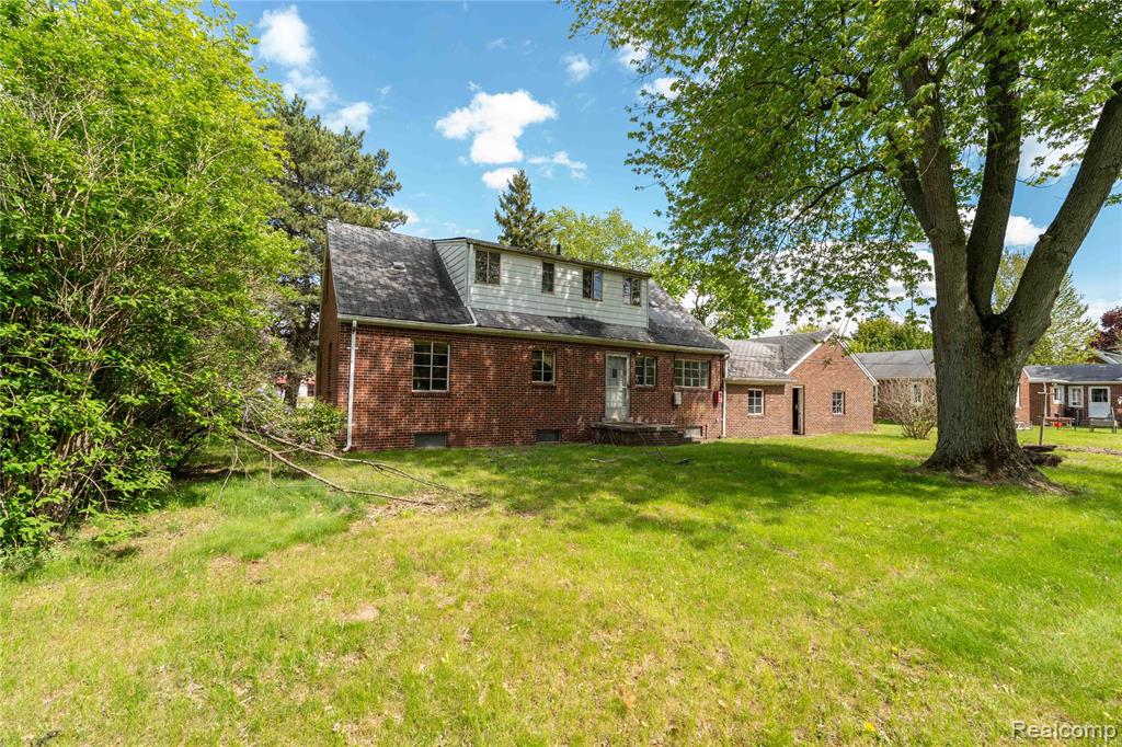 main property photo 21