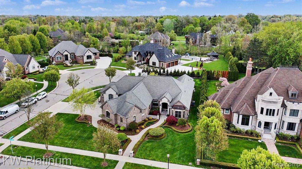 main property photo 49