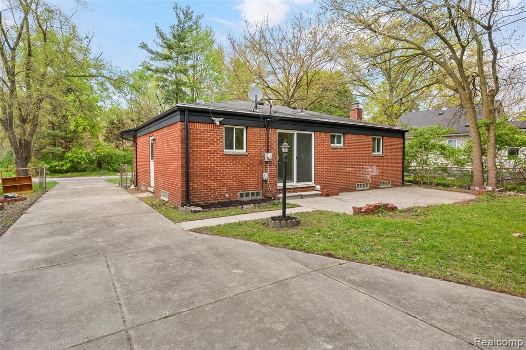main property photo 21