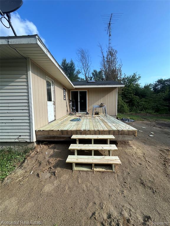 main property photo 20