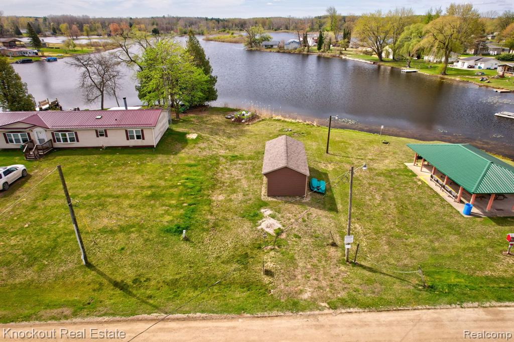 main property photo 39