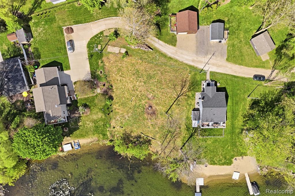 main property photo 10