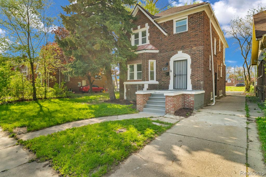 main property photo 2
