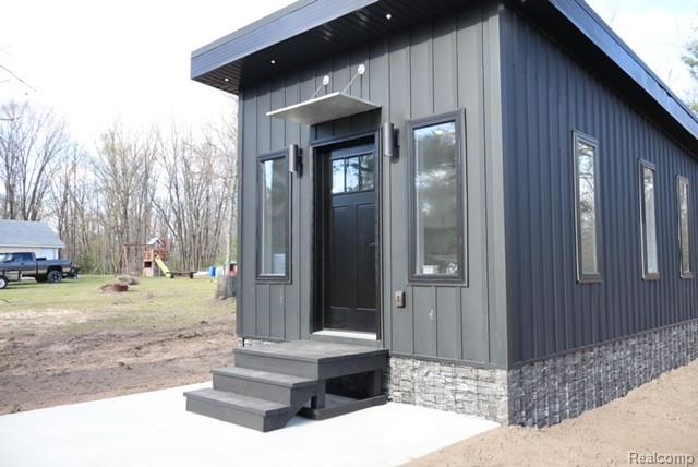 main property photo 29