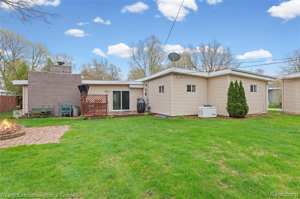 main property photo 19