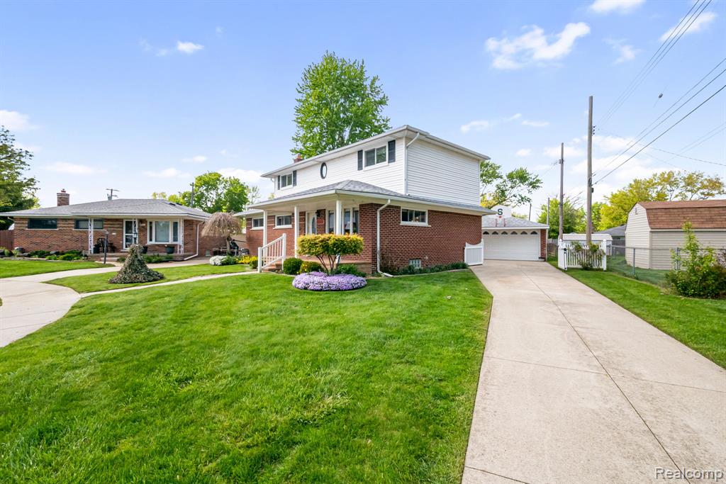 main property photo 2