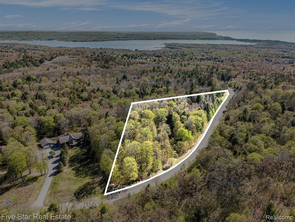 main property photo 0