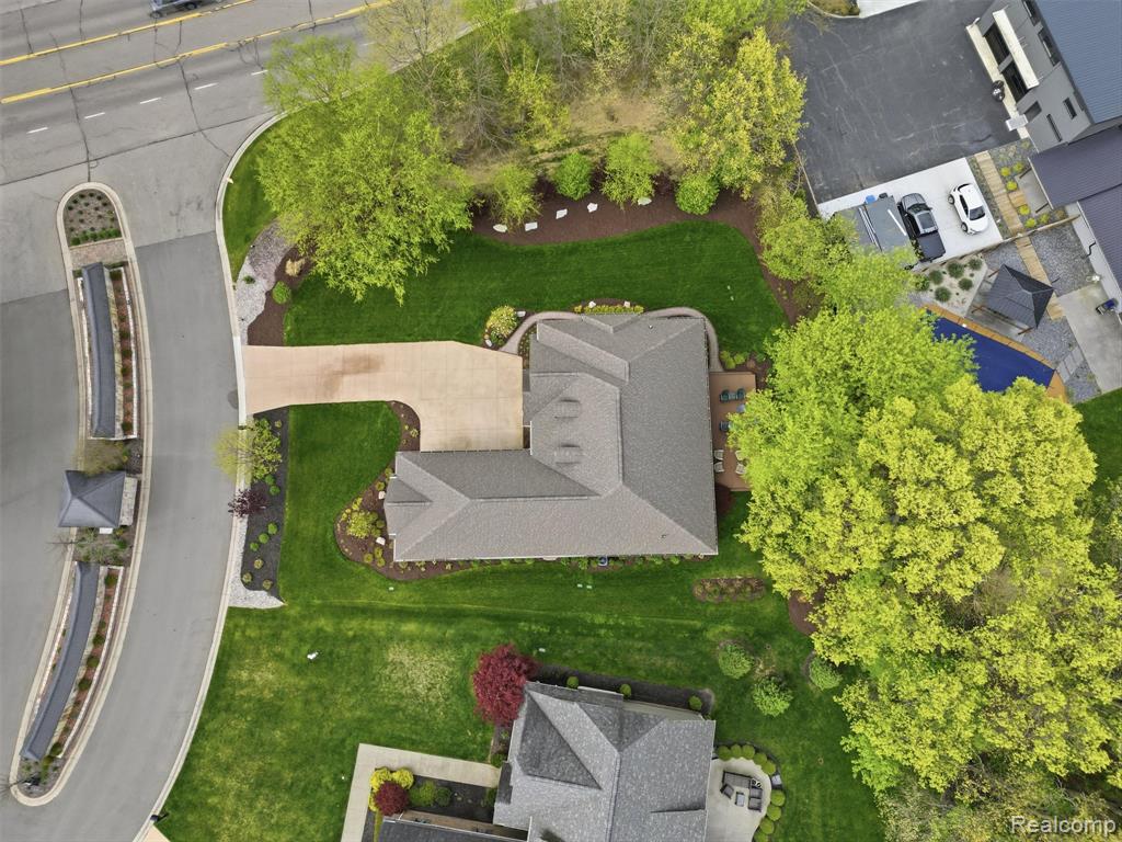 main property photo 42