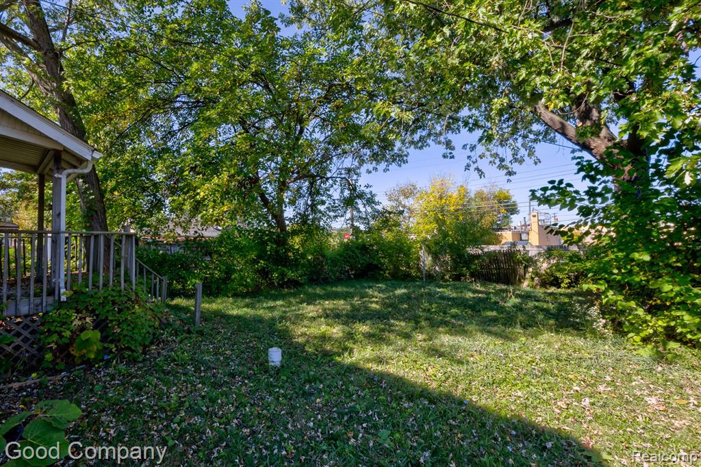 main property photo 25