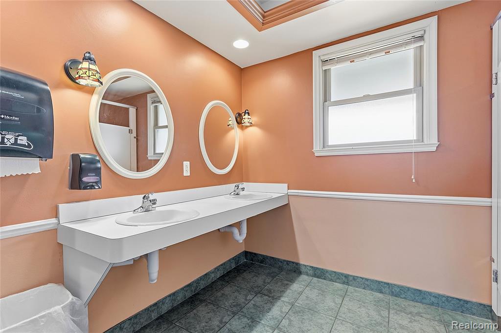 main property photo 56