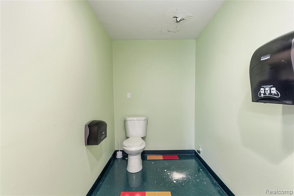 main property photo 68