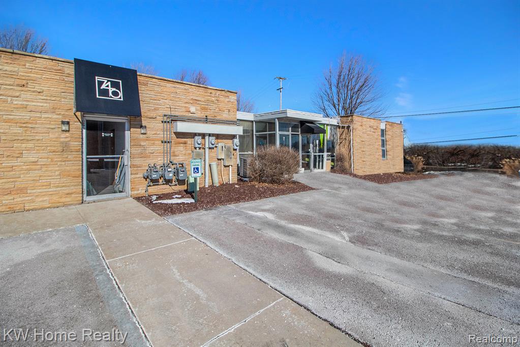 main property photo 13
