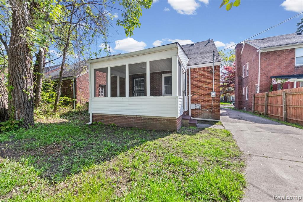 main property photo 33