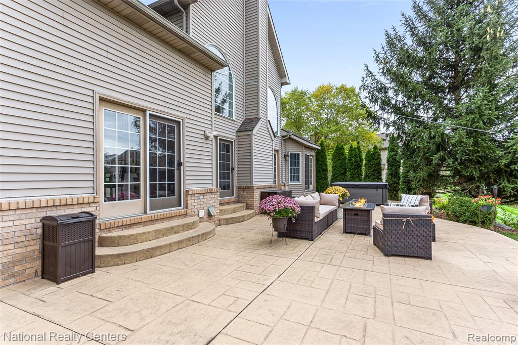 main property photo 47