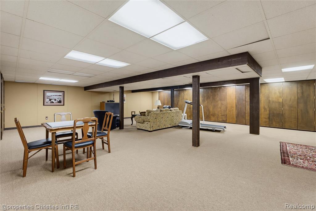 main property photo 50