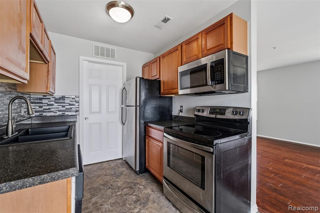 property viewer photo 13