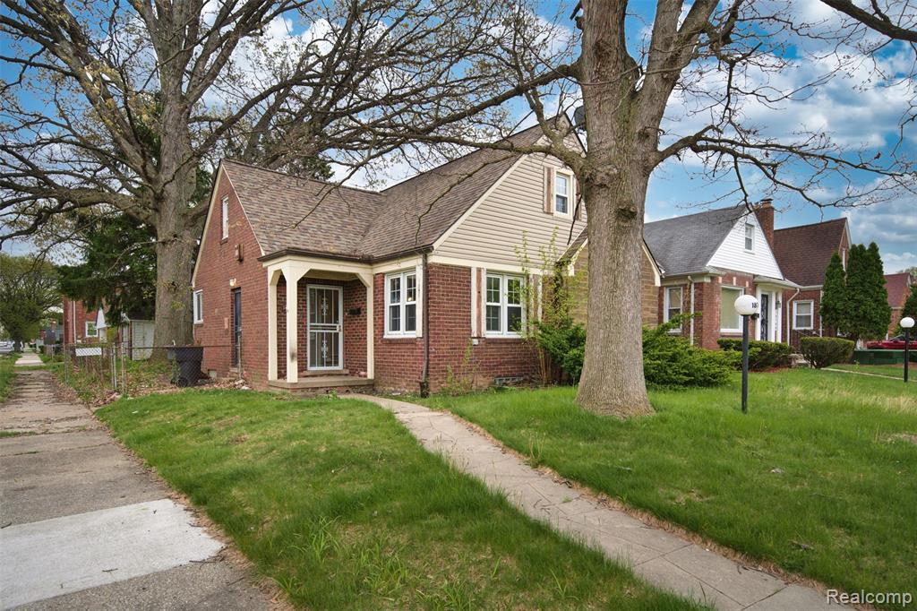 main property photo 8