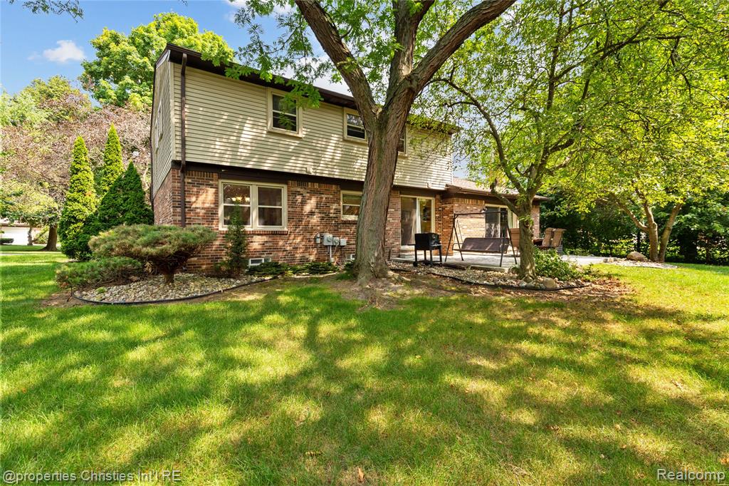 main property photo 38