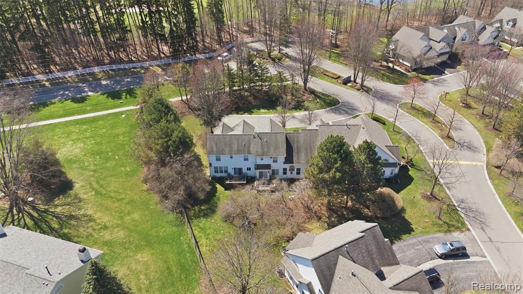 main property photo 50