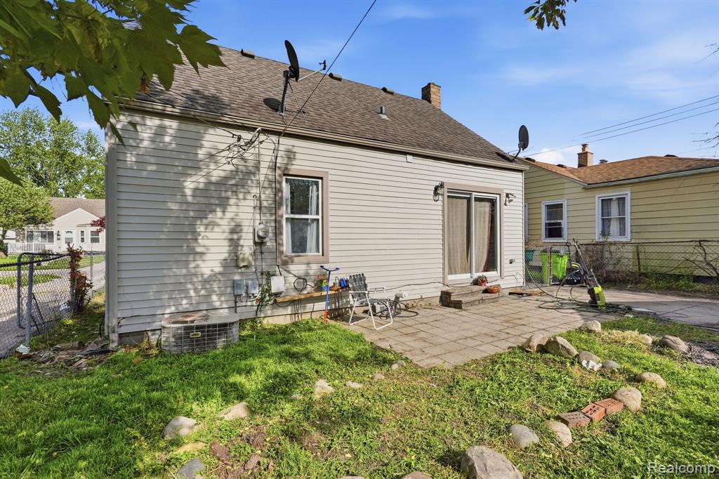 main property photo 21