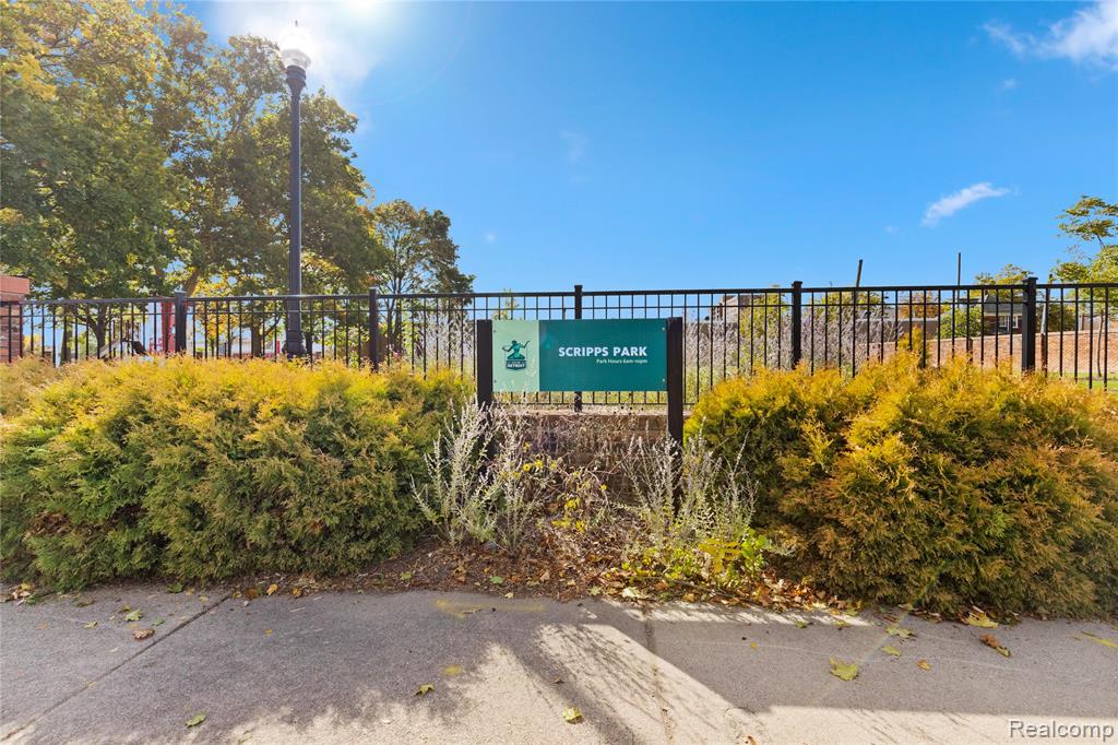 main property photo 36