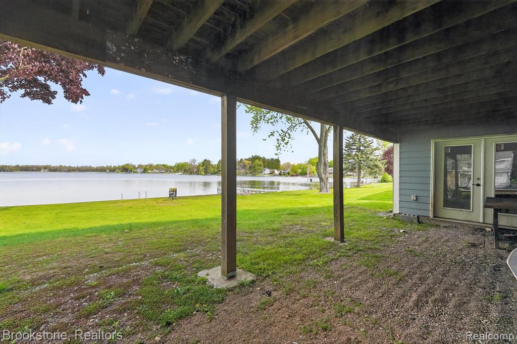 main property photo 41