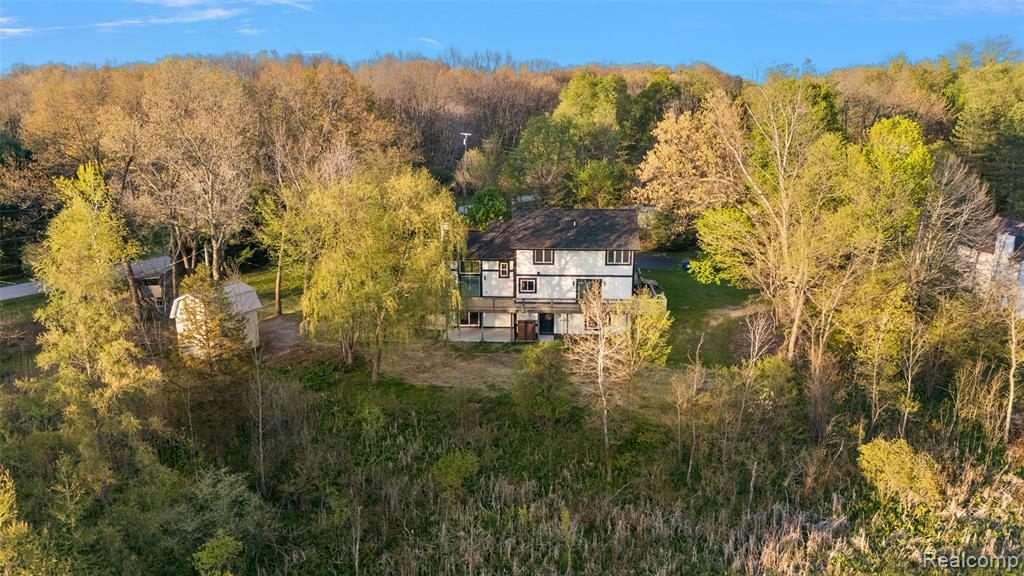 main property photo 16