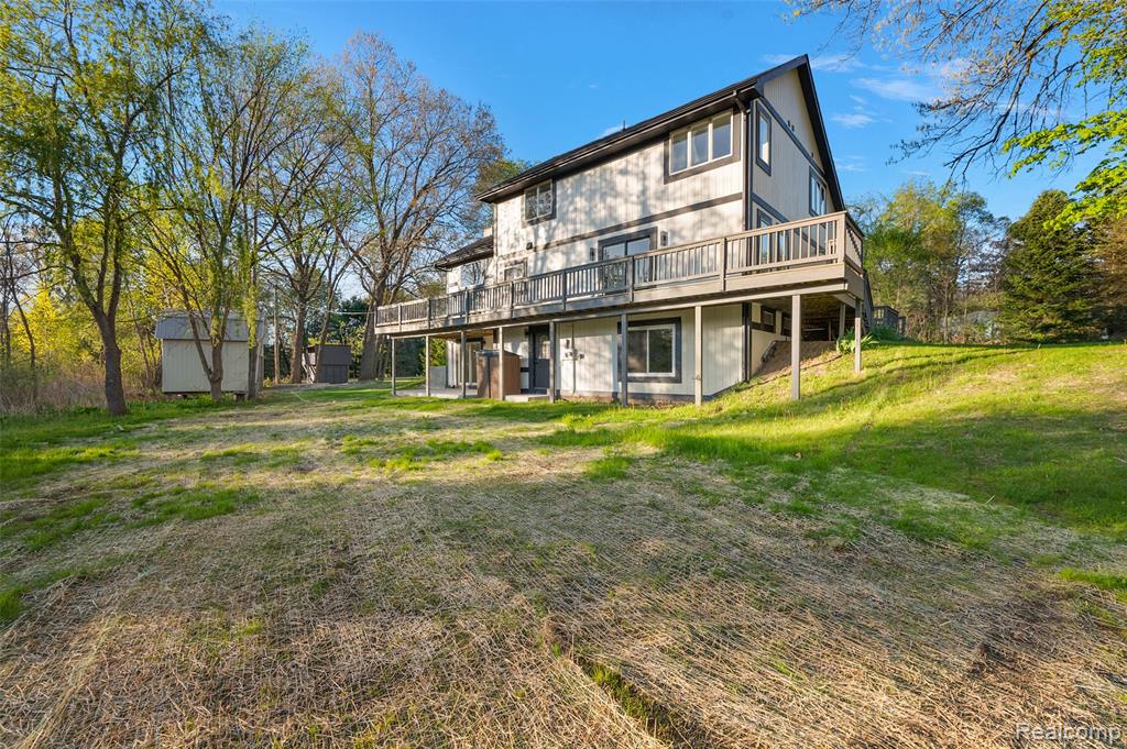 main property photo 8