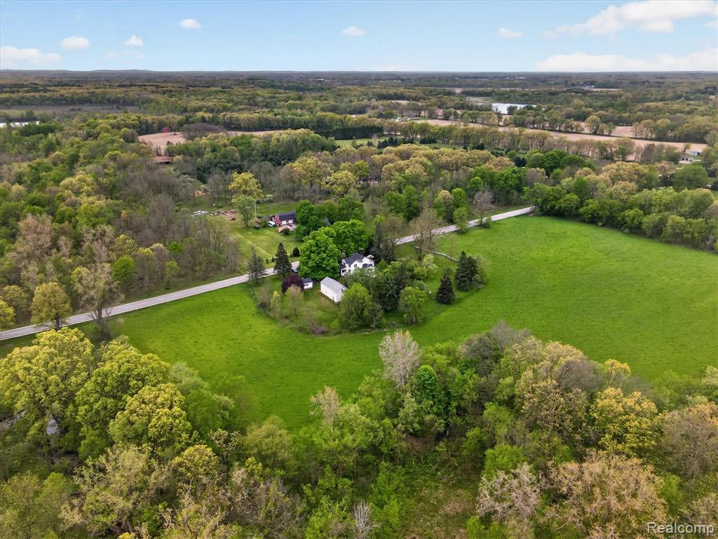 main property photo 50