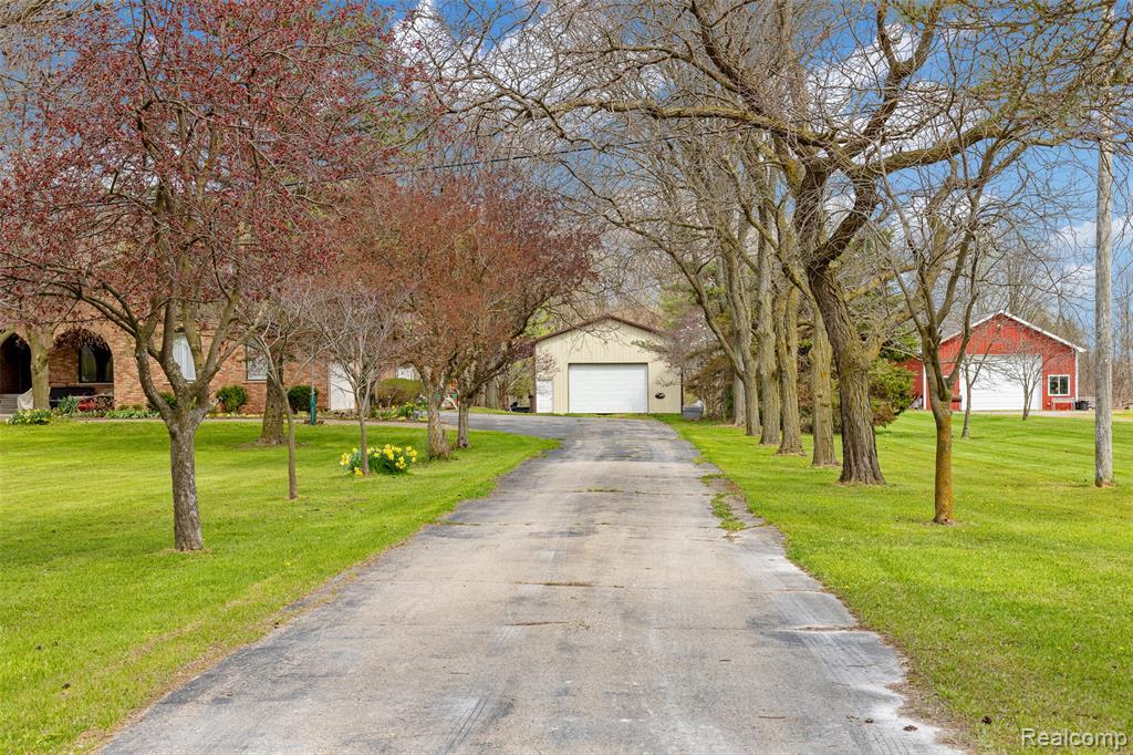 main property photo 45