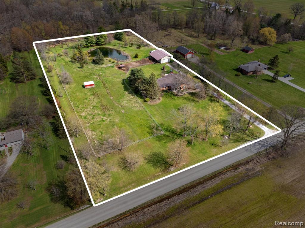 main property photo 67
