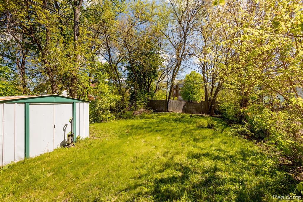 main property photo 15