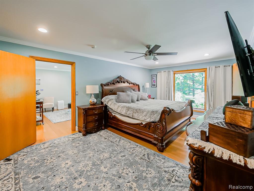 main property photo 57