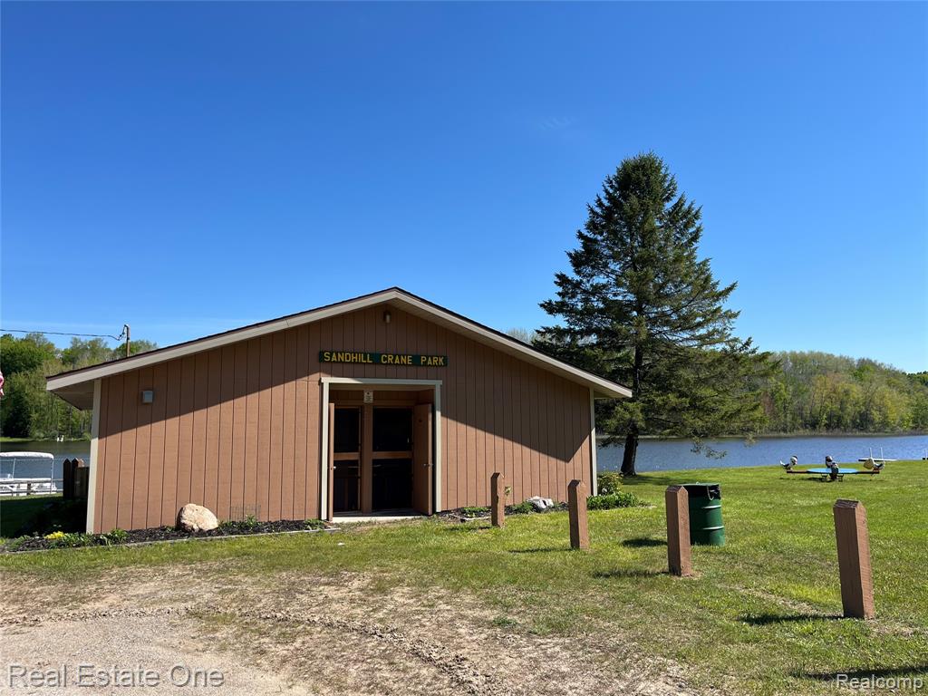 main property photo 11
