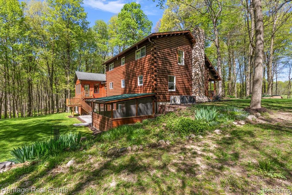 main property photo 28