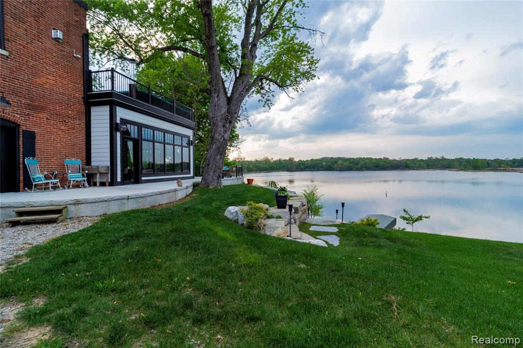 main property photo 77