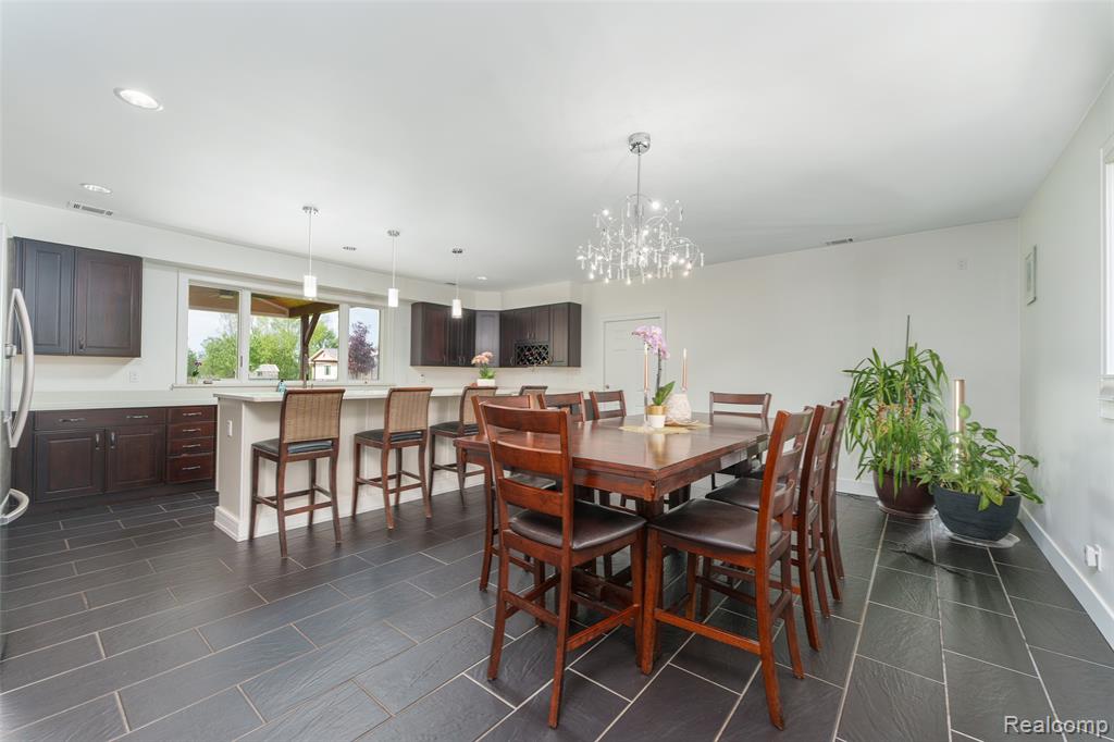 property viewer photo 8
