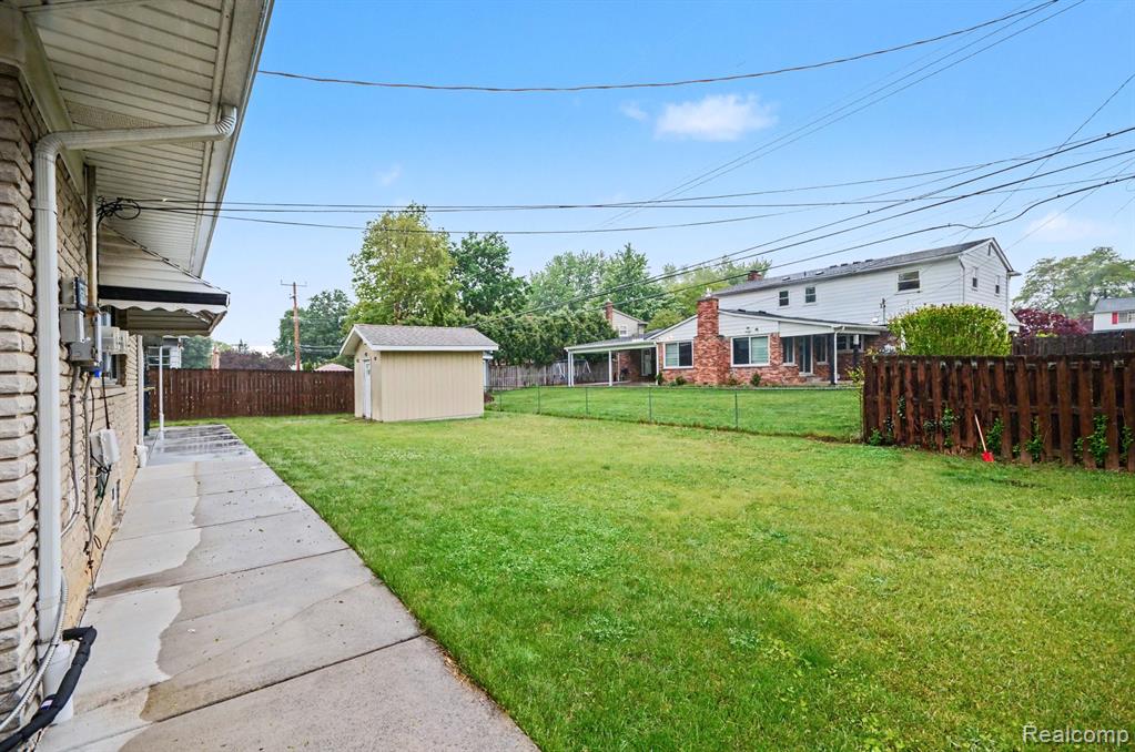 main property photo 24