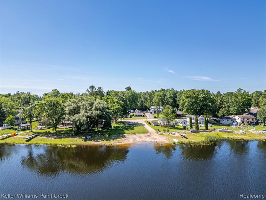 main property photo 76