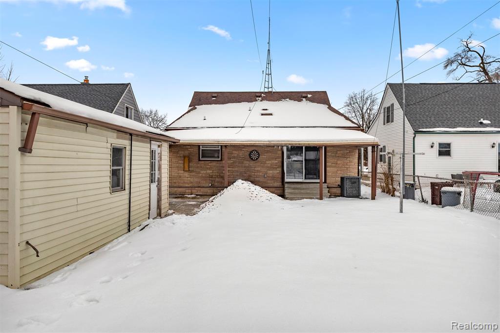 main property photo 39