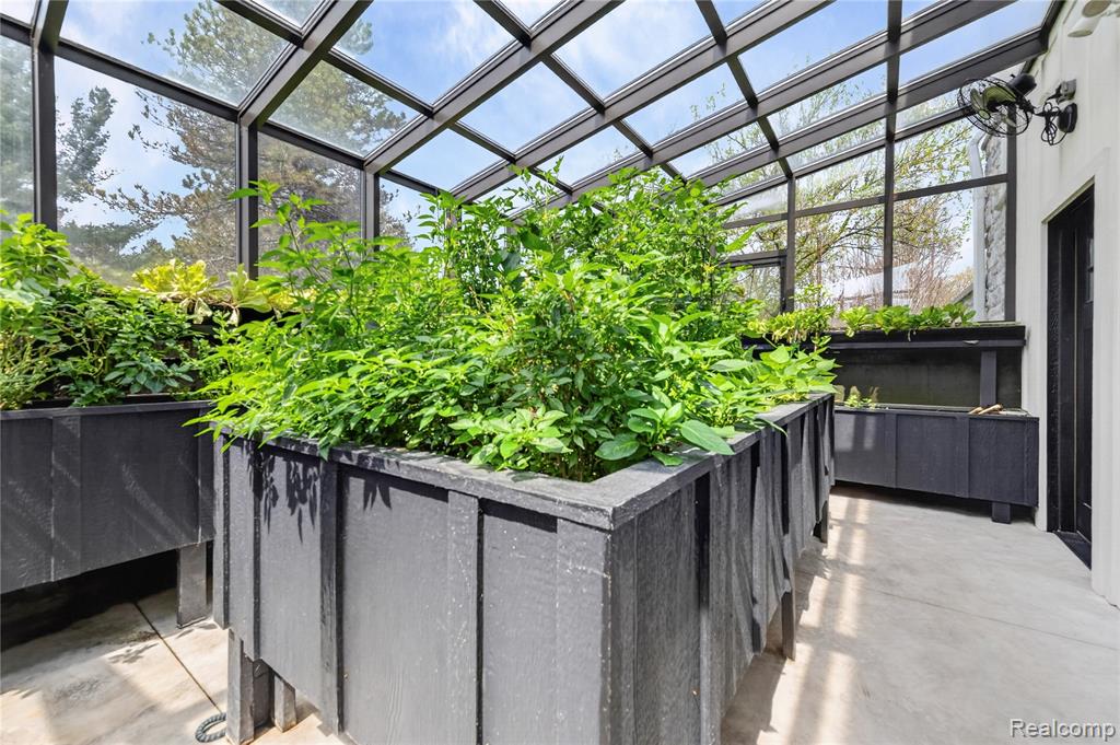main property photo 63