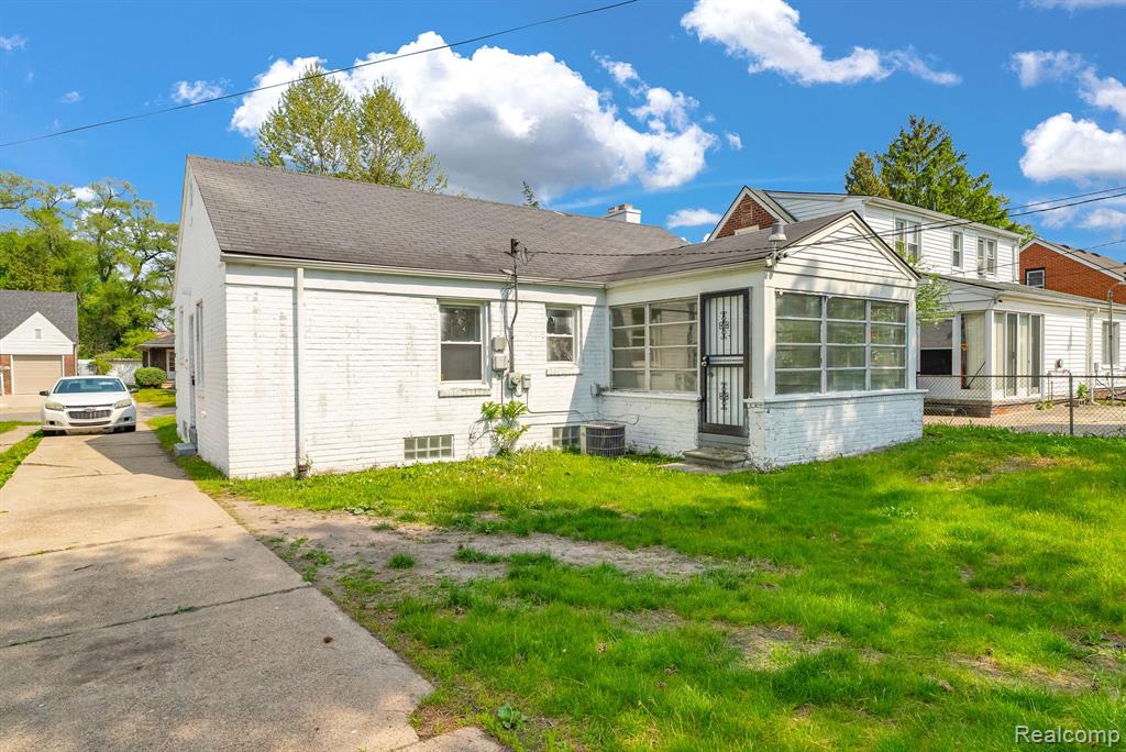 main property photo 22