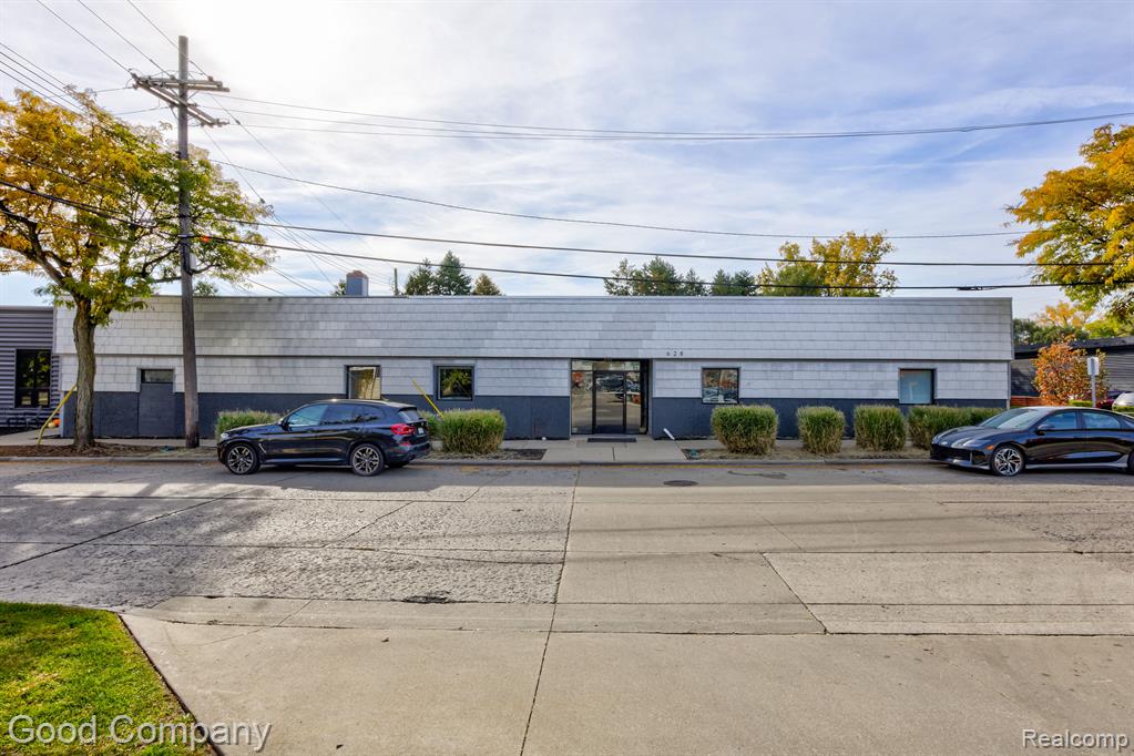 main property photo 15